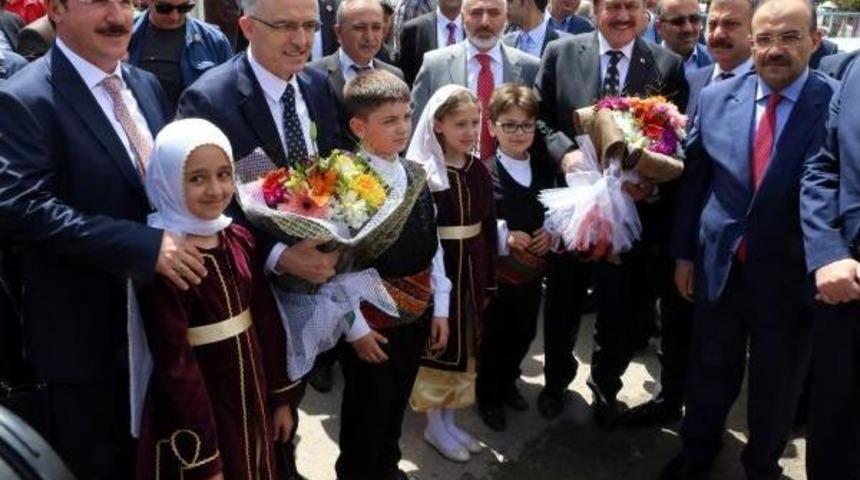 Bakan Eroğlu: Bayburt'a Teşekk&uuml;r Etmek I&ccedil;in Buradayım