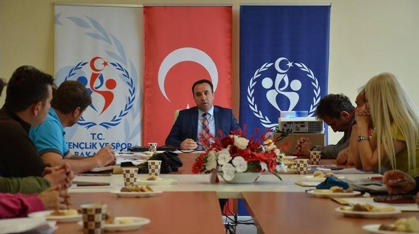 Badminton Yıldızlar Grup M&uuml;sabakaları Teknik Toplantısı Ger&ccedil;ekleştirildi