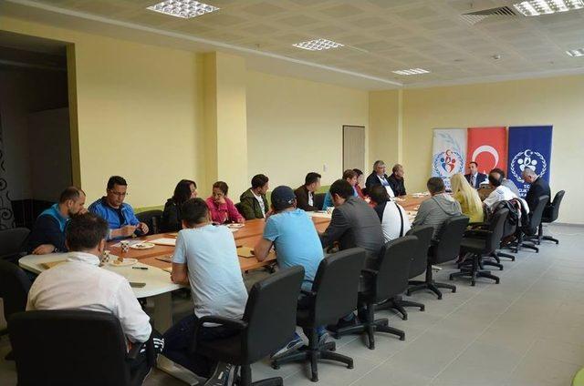 Badminton Yıldızlar Grup M&uuml;sabakaları Teknik Toplantısı Ger&ccedil;ekleştirildi 2