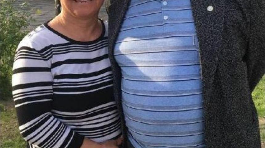 Kansere Dikkat &Ccedil;ekmek I&ccedil;in Sa&ccedil;larını Kazıttılar