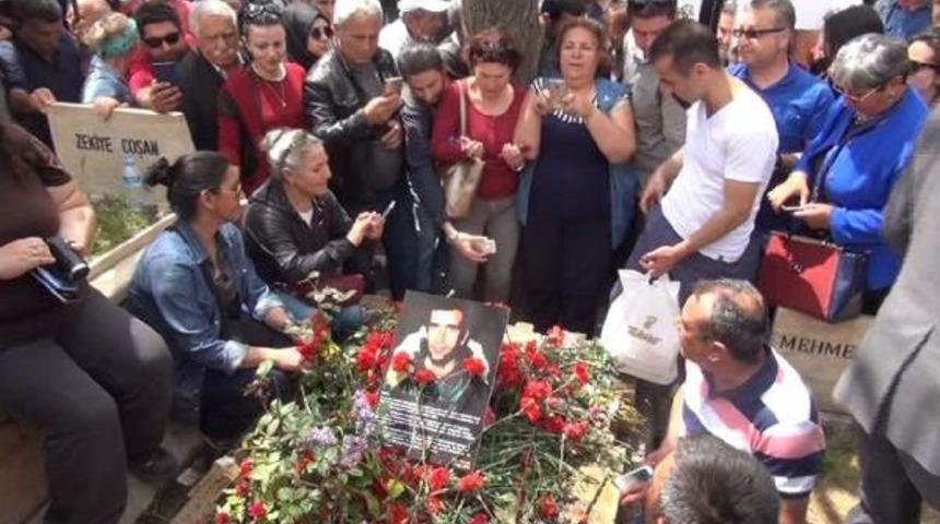 Gezmiş, İnan Ve Aslan Mezarları Başında Anıldı