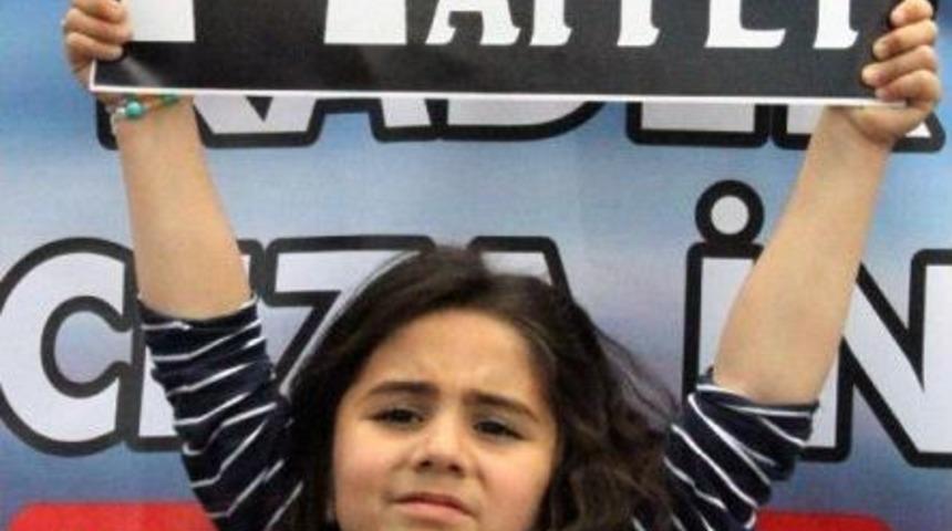 Mahkum Yakınları, 'ceza Indirimi' Istedi