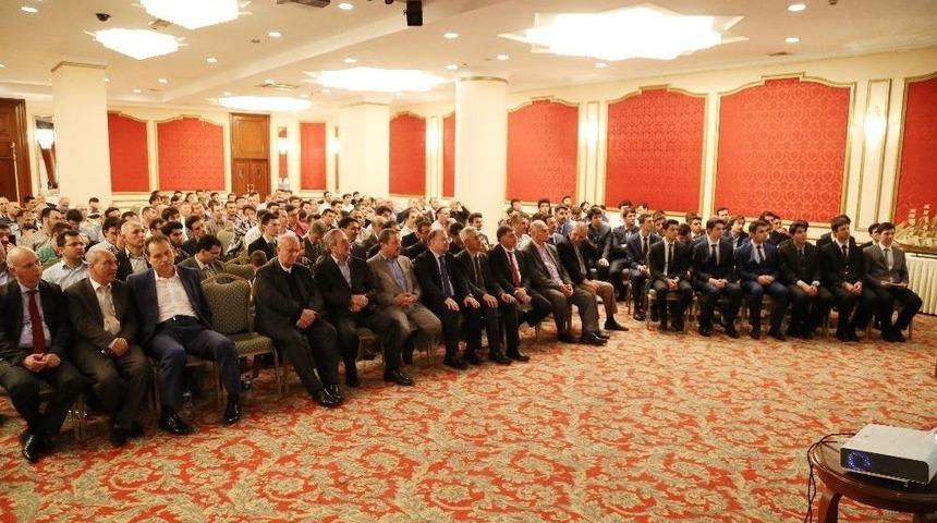 İhlas Yurtlarında Mezuniyet Sevinci