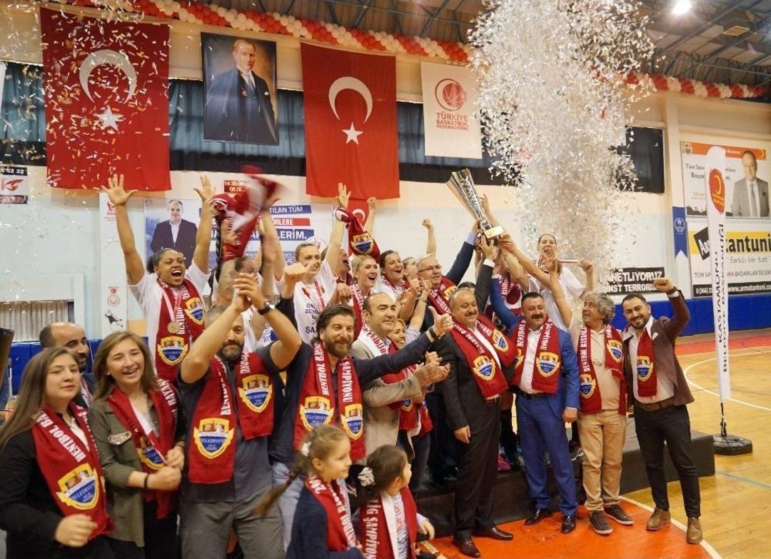 Bayanlar Hentbol Ligi&rsquo;ni Kastamonu Belediyespor Şampiyon Tamamladı