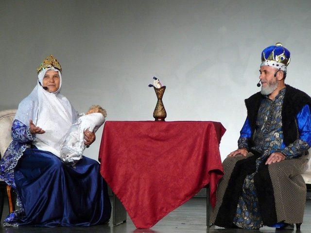 Okul Tiyatrosunda Bu Kez Veliler Oynadı 1