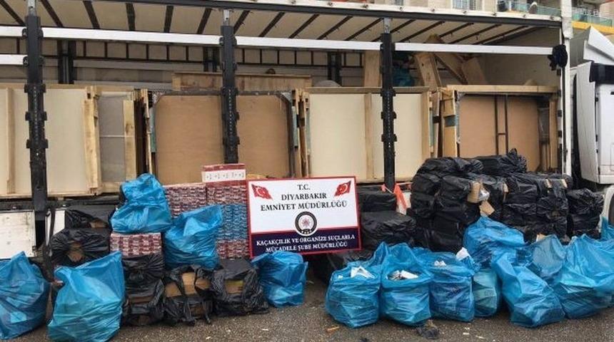 Diyarbakır&rsquo;da 150 Bin Paket Ka&ccedil;ak Sigara Ele Ge&ccedil;irildi