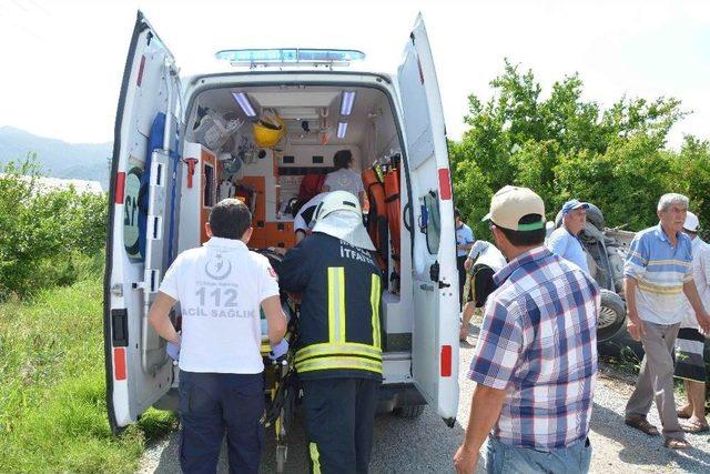 Ortaca&rsquo;da Takla Atan Otomobilin S&uuml;r&uuml;c&uuml;s&uuml; Yaralandı 1