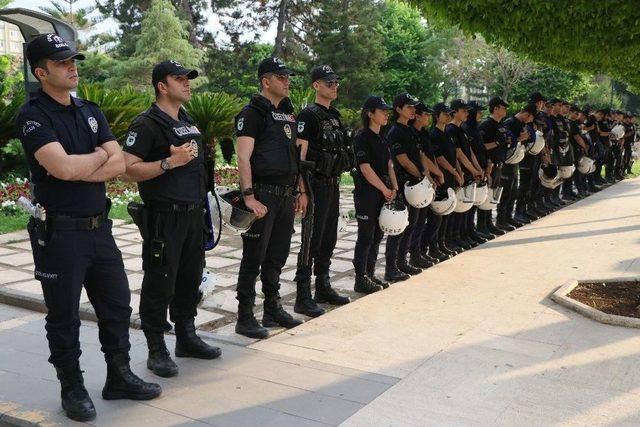 Adana’da Deniz Gezmiş Ve Arkadaşları Anıldı