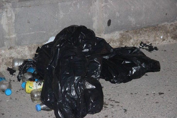 Kaldırımdaki Şüpheli Poşetten Çöp Çıktı G5