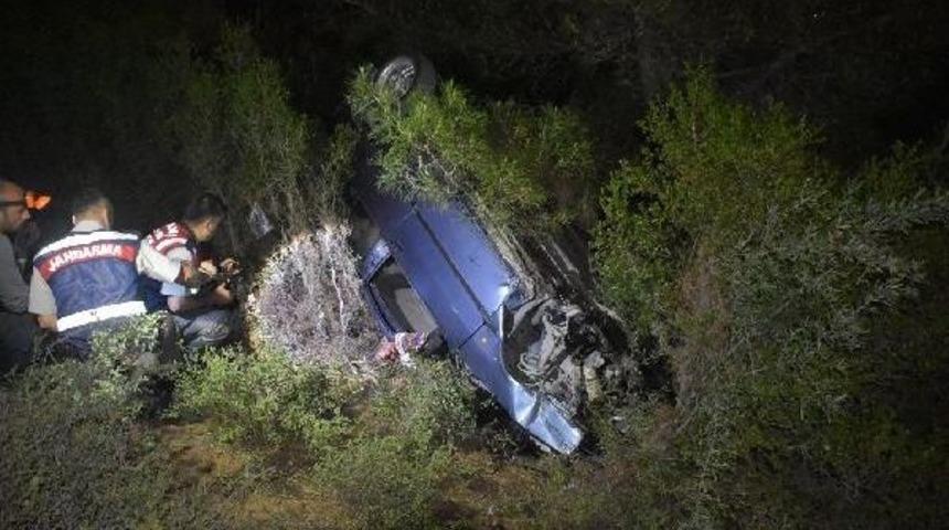 Bornova'da Kaza: 1 &Ouml;l&uuml;, 2 Yaralı