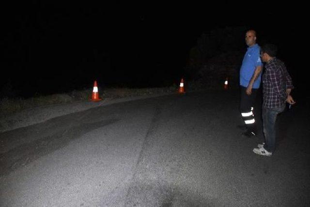 Bornova da Kaza: 1 &Ouml;l&uuml;, 2 Yaralı 2