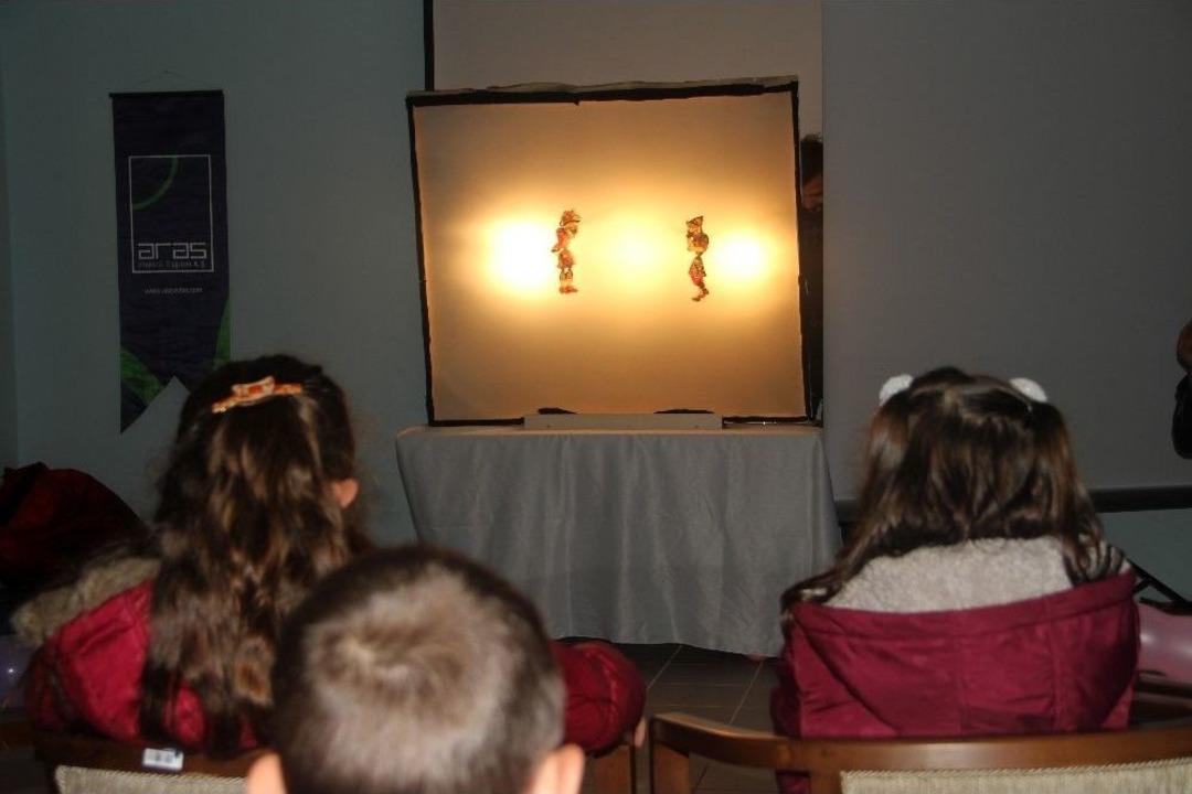 Aras Edaş &Ccedil;ocukları Hacivat-karag&ouml;z Oyunu İle Buluşturdu
