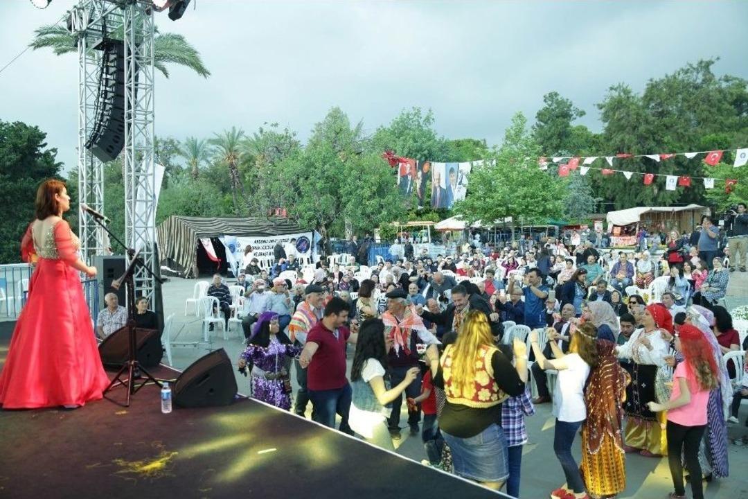 3&rsquo;&uuml;nc&uuml; Uluslararası Y&ouml;r&uuml;k Festivali Coşkusu Konserlerle Devam Ediyor