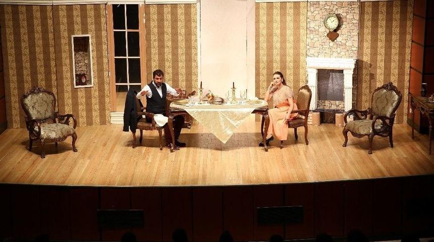 &ldquo;saat 01:55&rdquo; Kayseri&rsquo;de Sahnelendi