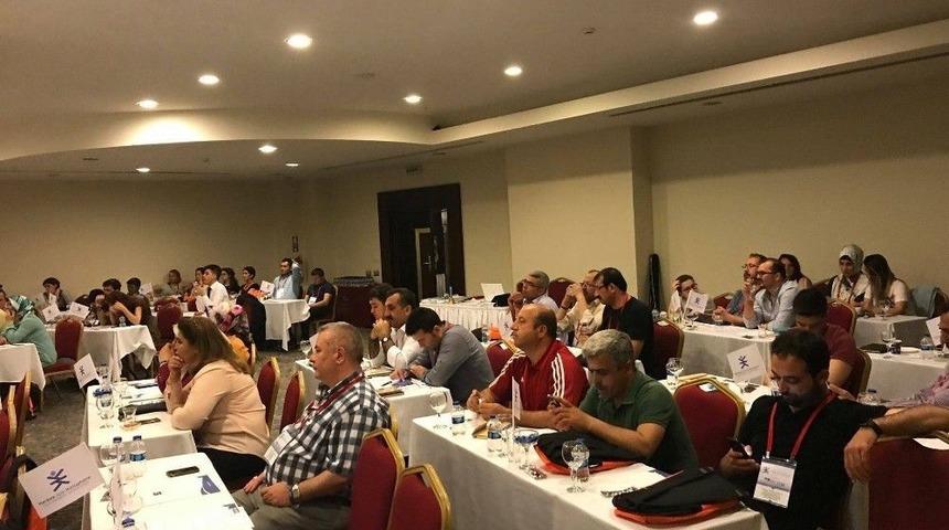 &Ouml;rnek Şehrin &Ouml;rnek K&uuml;t&uuml;phaneleri