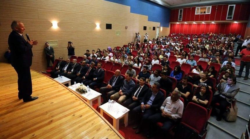 Osman Zolan, Tecr&uuml;belerini Kuyucak Myo &Ouml;ğrencileriyle Paylaştı