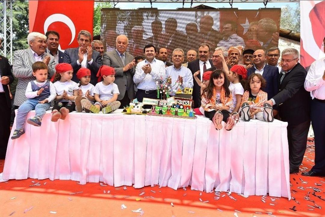 Tire&rsquo;de S&uuml;t Bayramı