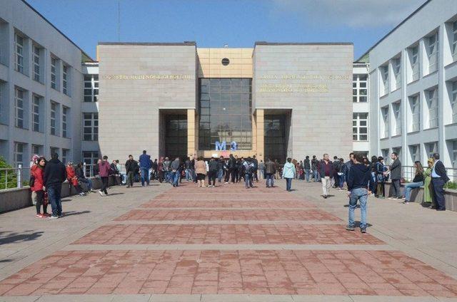 Ales&rsquo;de Son 15 Dakika Kuyruğu 1