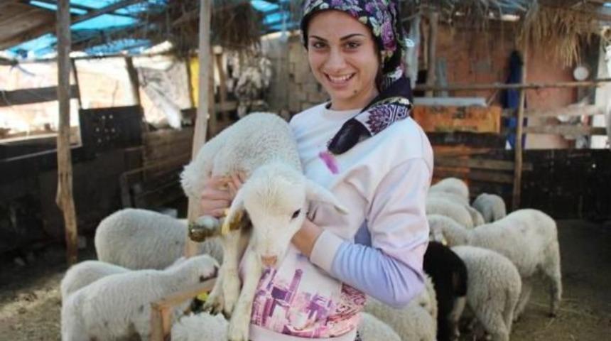 Balkan Şampiyonu Yasemin, K&ouml;y&uuml;nde Antrenman Yapıyor