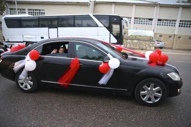 Bakan Işık'ın Makam Aracı, Şehit Oğlu Için Düğün Aracı Oldu