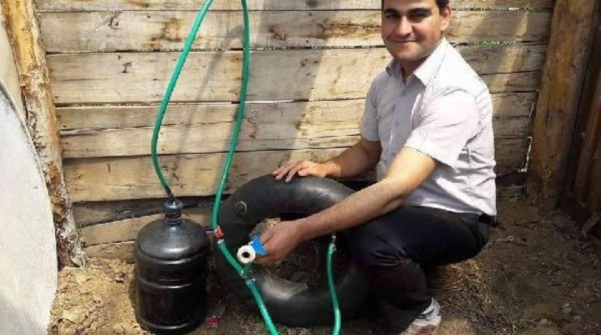 20 Liralık D&uuml;zenekle Biogaz &Uuml;retti