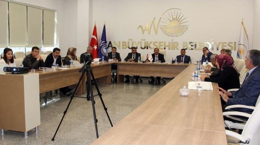 Van Zabıtası İnci Kefali N&ouml;betinde