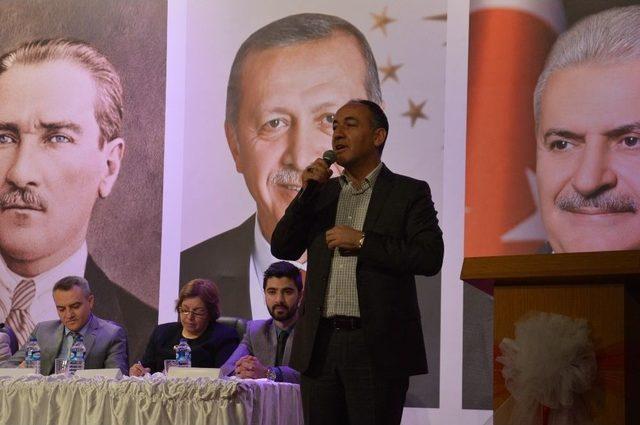 Ak Parti Kırıkkale’de İl Danışma Meclisi Toplantısı Düzenledi