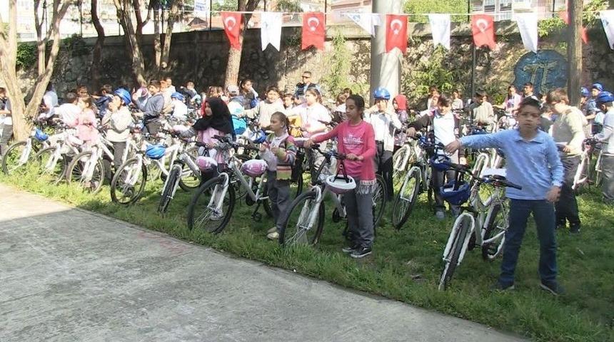 Başkan Doğan: &ldquo;b&uuml;t&uuml;n &Ccedil;abalarımız &Ccedil;ocuklara Daha G&uuml;zel Bir Gelecek Bırakmak&rdquo;