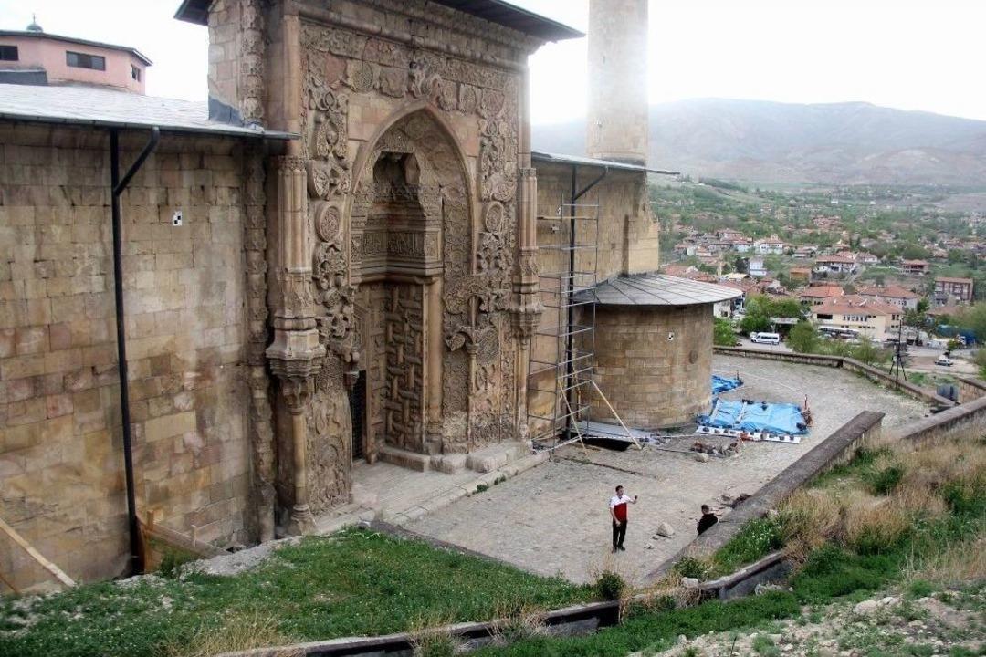 Divriği Ulu Cami&rsquo;nin Restorasyonu 2021 Yılında Tamamlanacak