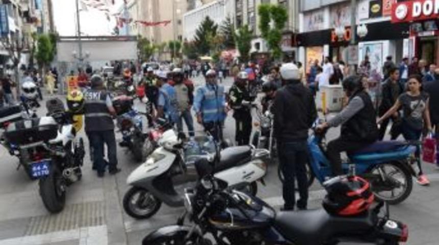 İsmetpaşa&rsquo;ya Bisiklet Ve Motosikletle Girenlere Ceza Yağdı
