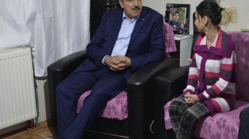 Hayatı Abd&rsquo;den Gelecek İlaca Bağlı Olan Mehmethan&rsquo;a Bakan T&uuml;fenkci El Uzattı