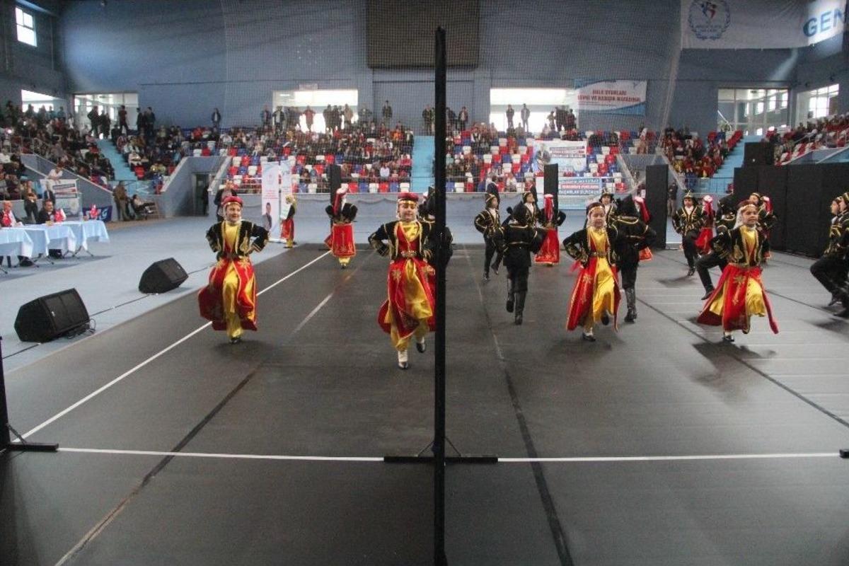 T&uuml;rkiye Halk Oyunları Federasyonu 2017 Grup Yarışması