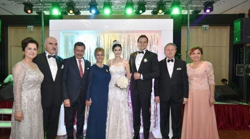 Sos Vakfı Ailesinin Mutlu G&uuml;n&uuml;