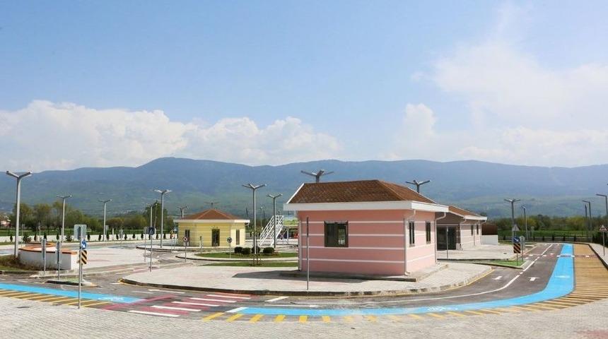 Bolu Belediyesi&rsquo;nden &Ccedil;ocuklar İ&ccedil;in Trafik Eğitim Parkı