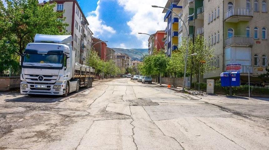 İnderesi Caddesi Yenileniyor