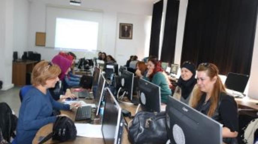 Kadın Tasarımcılar &Ccedil;aycuma&rsquo;yı Değiştiriyor