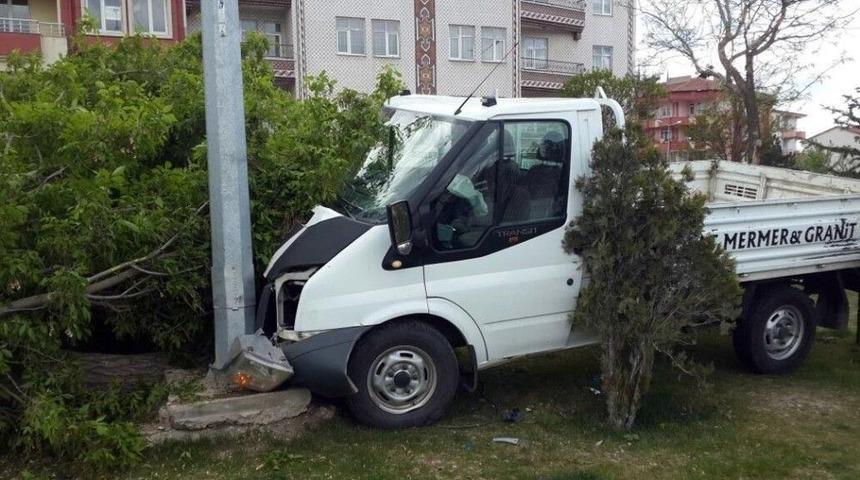 Yozgat&rsquo;ta Trafik Kazası: 2 Yaralı