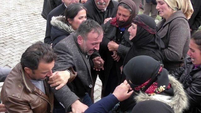 İstanbul’da Öldürülen Dhkp-c’li Terörist Ardahan’da Toprağa Verildi