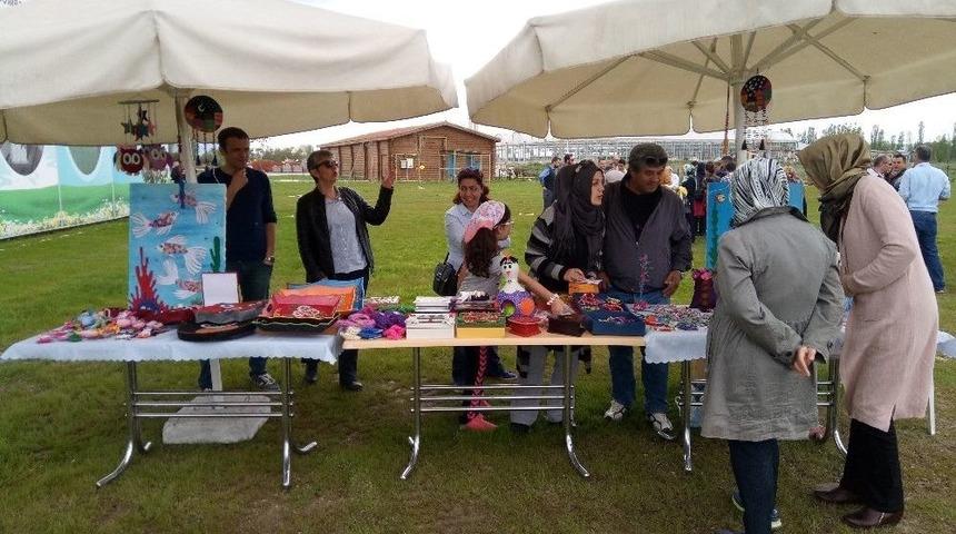 Hastaların El Emeği G&ouml;z Nuru Eserleri Sergilendi