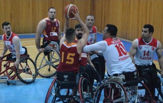 Kardemir Karabükspor Tekerlekli Sandalye-Galatasaray:66-65