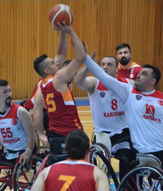 Kardemir Karabükspor Tekerlekli Sandalye-Galatasaray:66-65