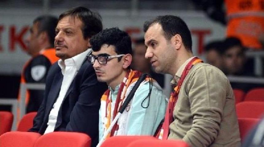 Ergin Ataman, G&ouml;rme Engelli Taraftara Ma&ccedil;ı Anlattı