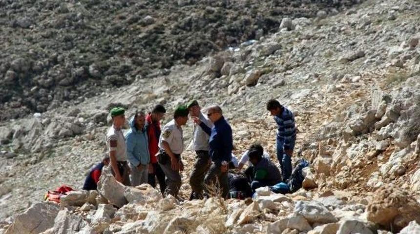Dağ Tırmanışında Fenalaşan Emekli Astsubay &Ouml;ld&uuml;