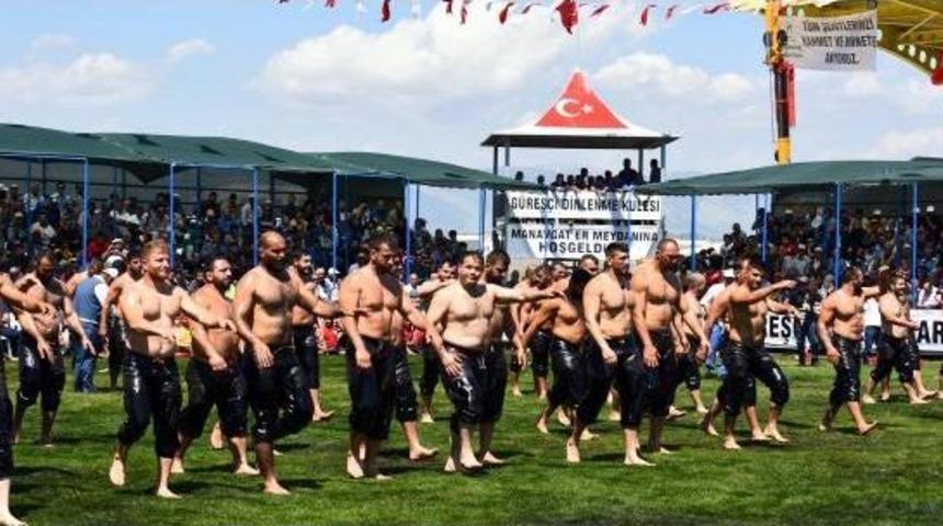Manavgat G&uuml;reşleri&rsquo;Nde Serhat G&ouml;kmen Başpehlivan Oldu