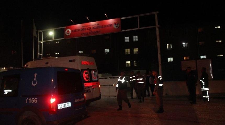 Kadın Cezaevinde &Ccedil;ocukların Tartışmasına Gardiyanlar M&uuml;dahale Etti