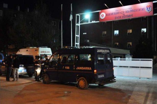 Kadın Açık Cezaevinde Sigara Kavgası: 7 Yaralı (2) Yeniden