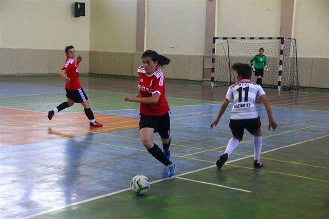 Futsal Gençler Yarı Final Müsabakaları Tamamlandı