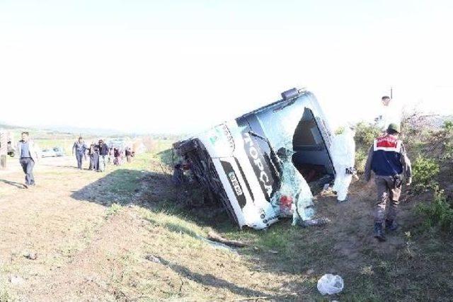 Çorum'da Otobüs Devrildi: 1 Ölü, 38 Yaralı