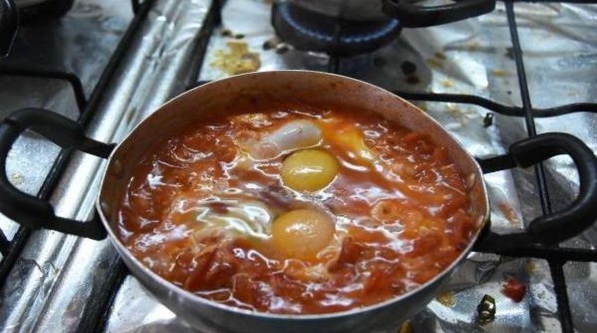 Domatesteki Fiyat Artışını Menemene Yansıtmadı