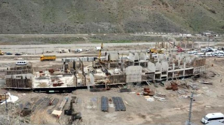 Kapık&ouml;y G&uuml;mr&uuml;k Kapısı Modernize Ediliyor